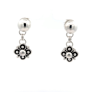 Artie Yellowhorse Jewelry Sterling Silver Clover Design Post Earrings